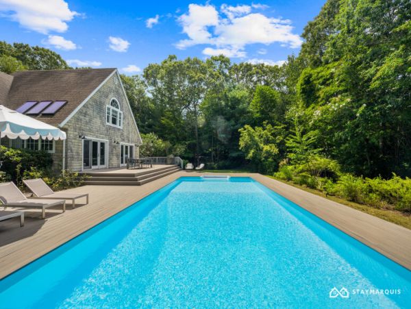 Hamptons Home 1020635