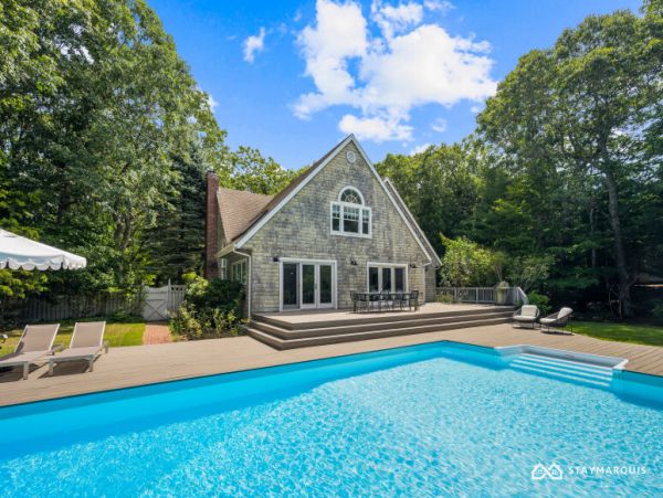 Hamptons Home 1020635