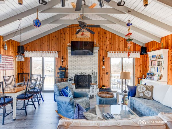 Hamptons Home 1020637