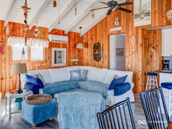 Hamptons Home 1020637