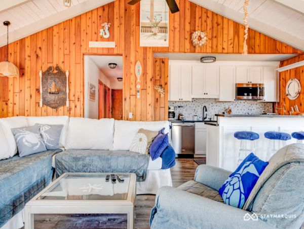 Hamptons Home 1020637