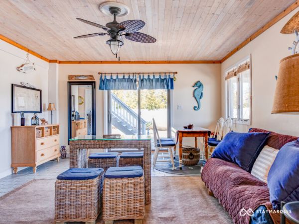 Hamptons Home 1020637