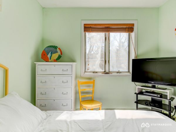 Hamptons Home 1020637
