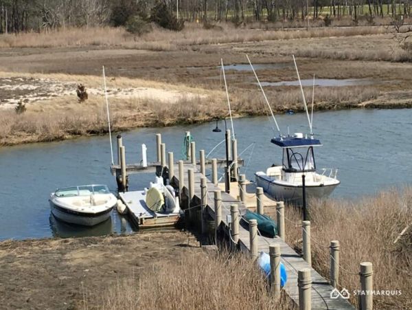 Hamptons Home 1020638