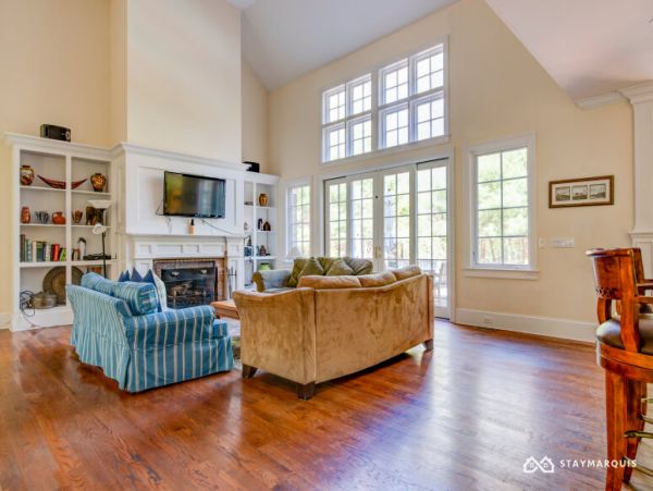 Hamptons Home 1020640
