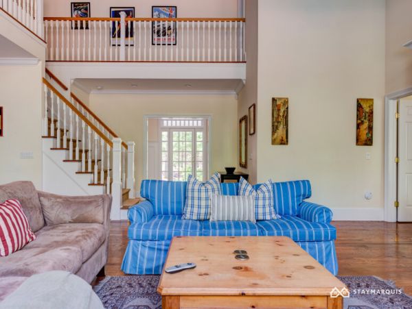 Hamptons Home 1020640