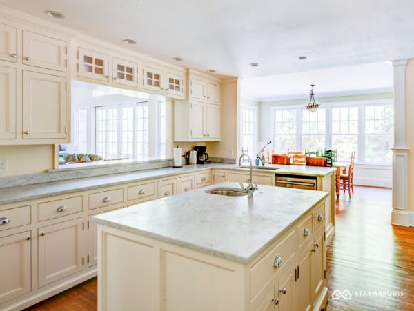 Hamptons Home 1020640