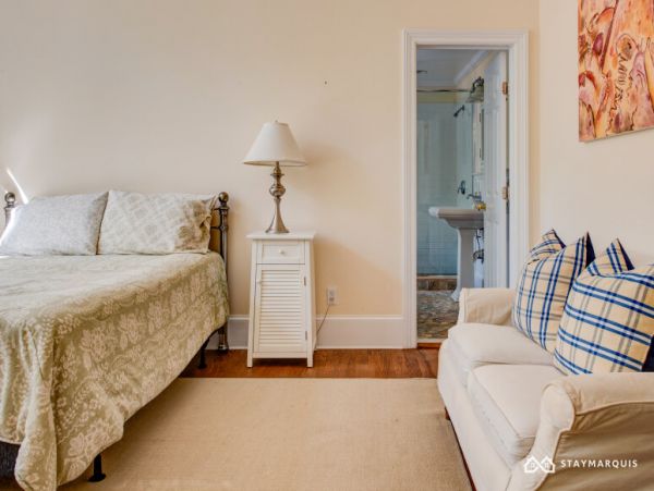 Hamptons Home 1020640