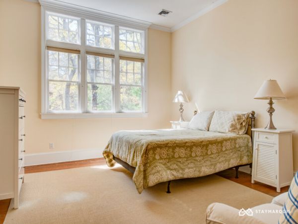 Hamptons Home 1020640