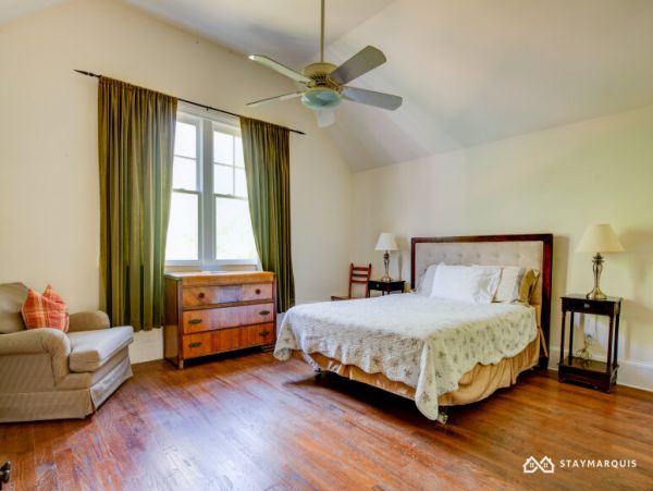 Hamptons Home 1020640