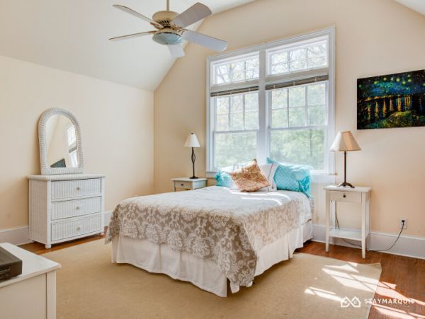 Hamptons Home 1020640