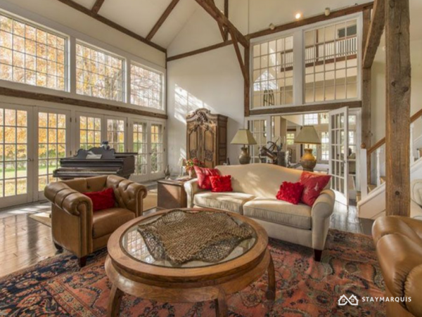 Hamptons Home 1020643