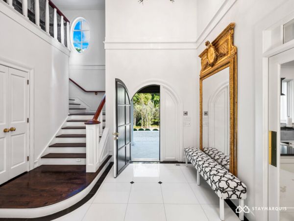 Hamptons Home 1020646