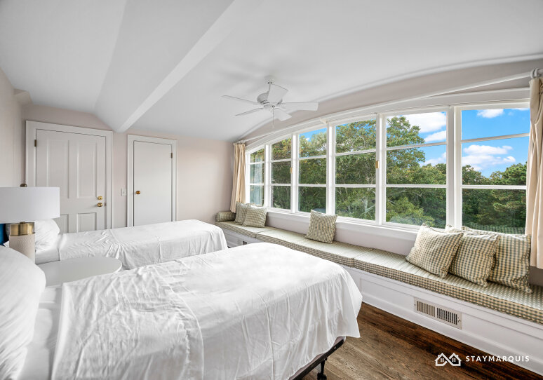 Hamptons Home 1020646
