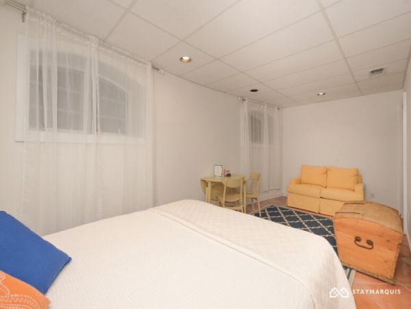 Hamptons Home 1020646