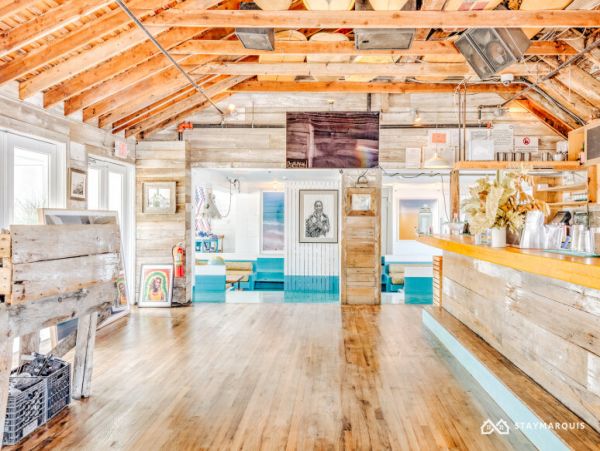 Hamptons Home 1020647