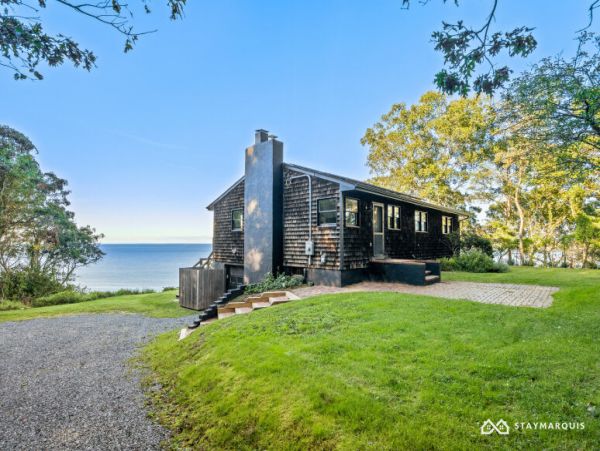 Hamptons Home 1020648