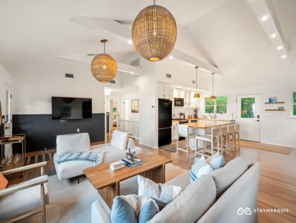 Hamptons Home 1020648
