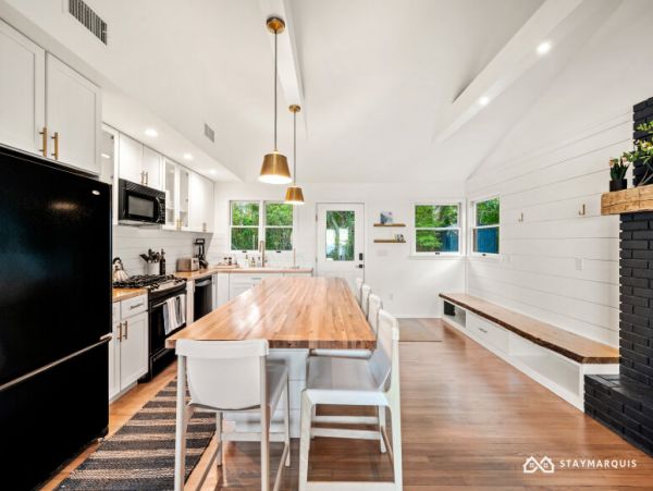 Hamptons Home 1020648