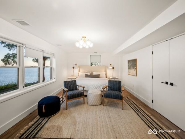 Hamptons Home 1020648