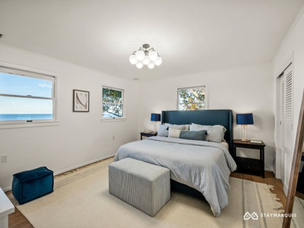 Hamptons Home 1020648