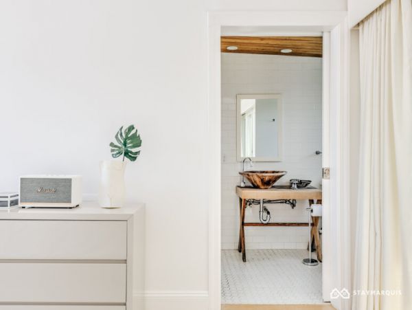 Hamptons Home 1020649