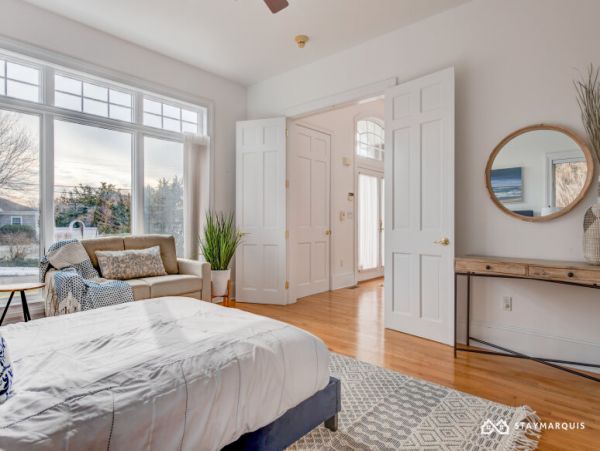 Hamptons Home 1020651