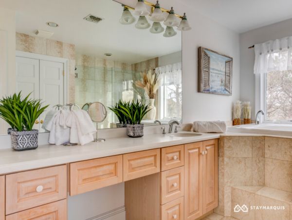 Hamptons Home 1020651