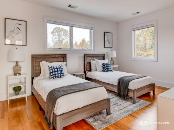Hamptons Home 1020651