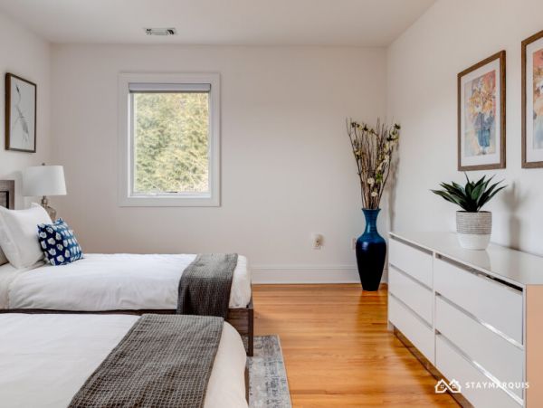 Hamptons Home 1020651