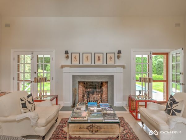Hamptons Home 1020653