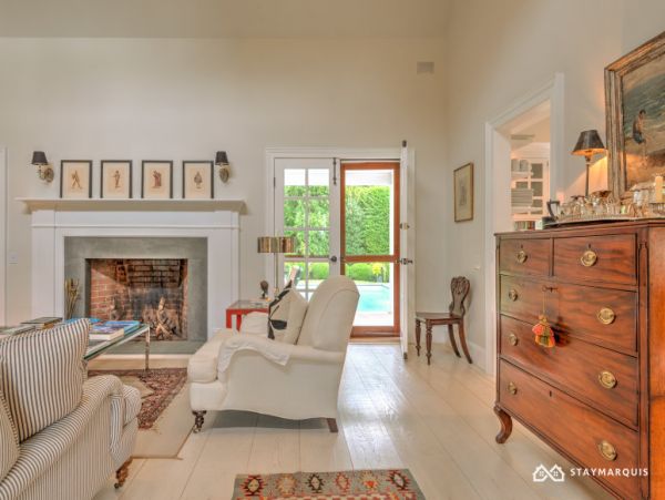 Hamptons Home 1020653