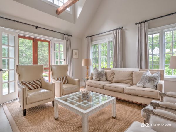 Hamptons Home 1020653