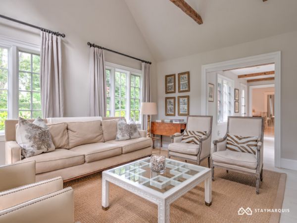 Hamptons Home 1020653