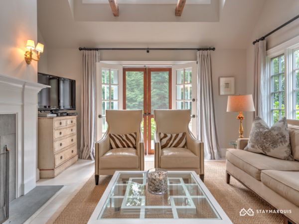 Hamptons Home 1020653