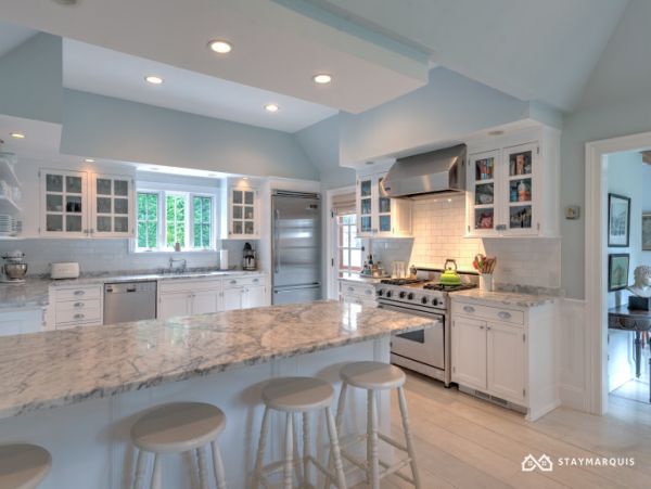 Hamptons Home 1020653