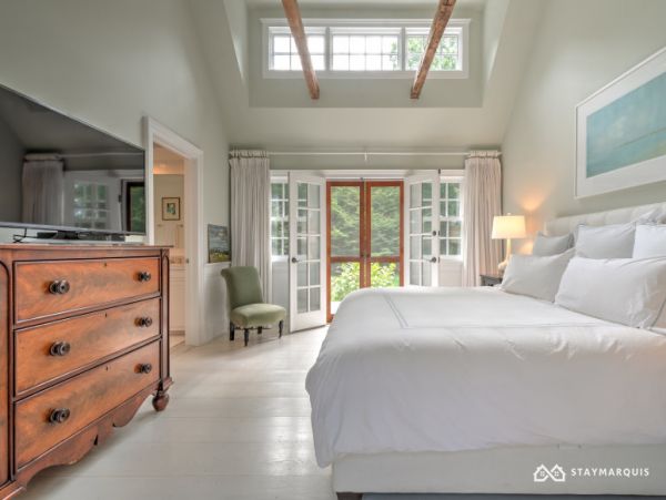 Hamptons Home 1020653