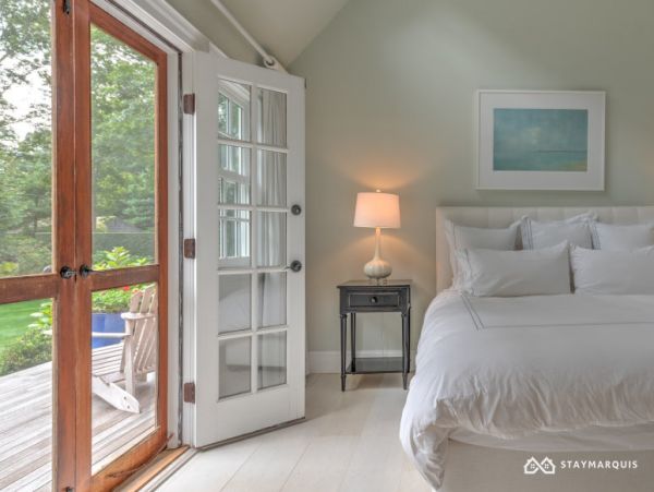 Hamptons Home 1020653