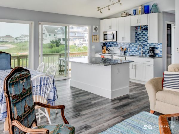 Hamptons Home 1020655