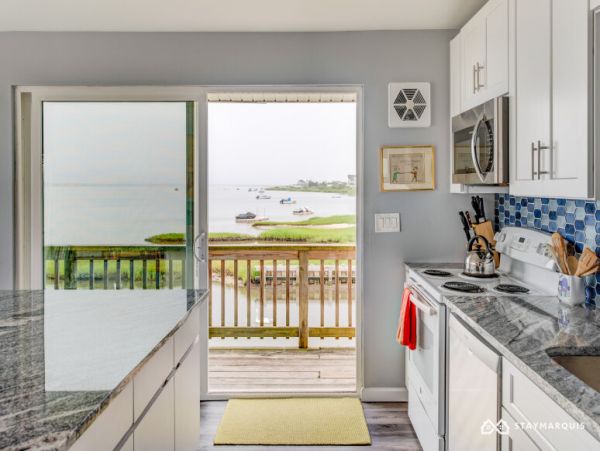 Hamptons Home 1020655
