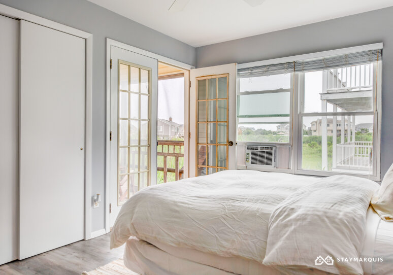 Hamptons Home 1020655