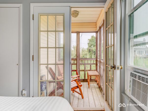 Hamptons Home 1020655