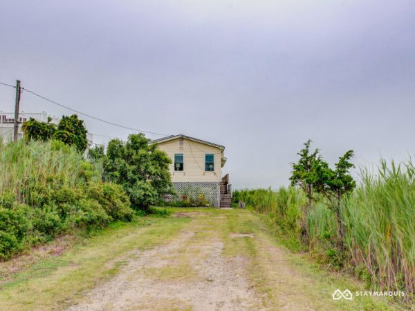 Hamptons Home 1020655