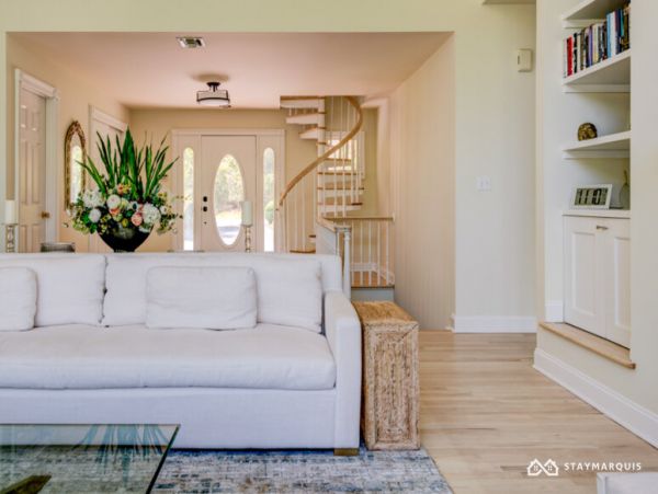 Hamptons Home 1020657