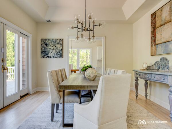 Hamptons Home 1020657