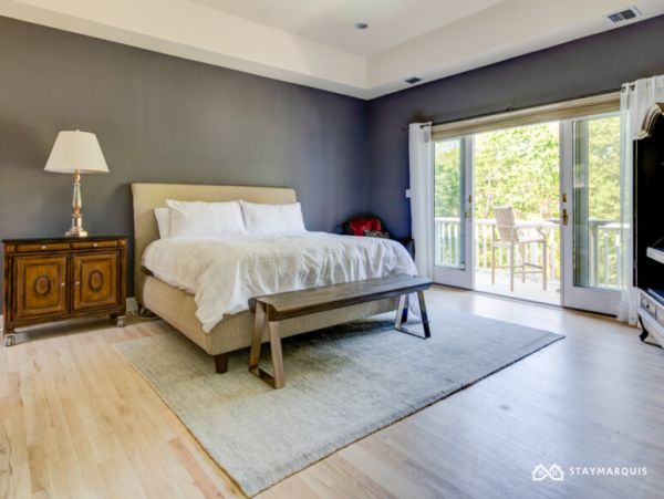 Hamptons Home 1020657