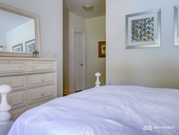 Hamptons Home 1020657