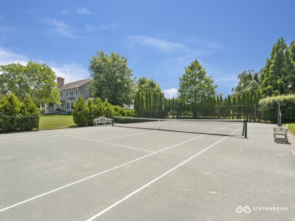 Hamptons Home 1020658