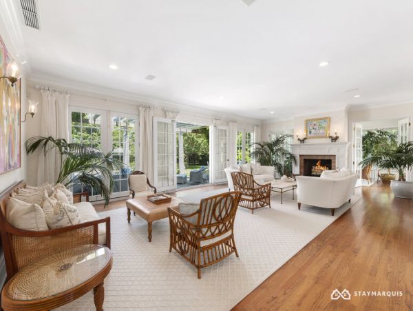 Hamptons Home 1020658