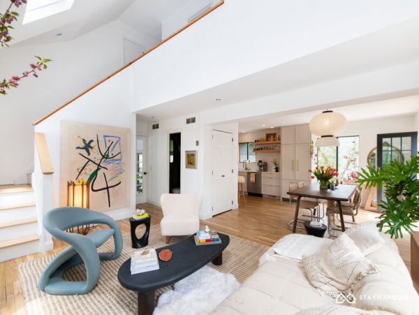 Hamptons Home 1020659